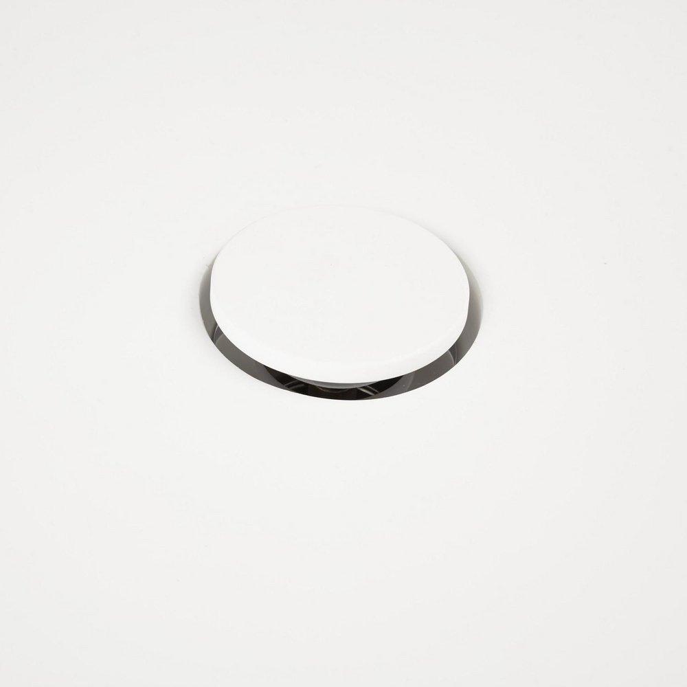 72X31 FS OVAL DBL SLPR TUB SHEBA WH 