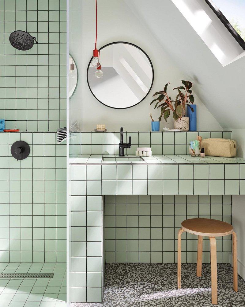 Moen Matte Black Dual Function Showerhead 