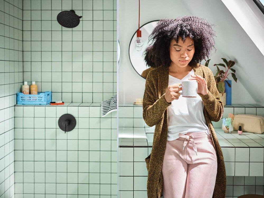 Moen Matte Black Dual Function Showerhead 