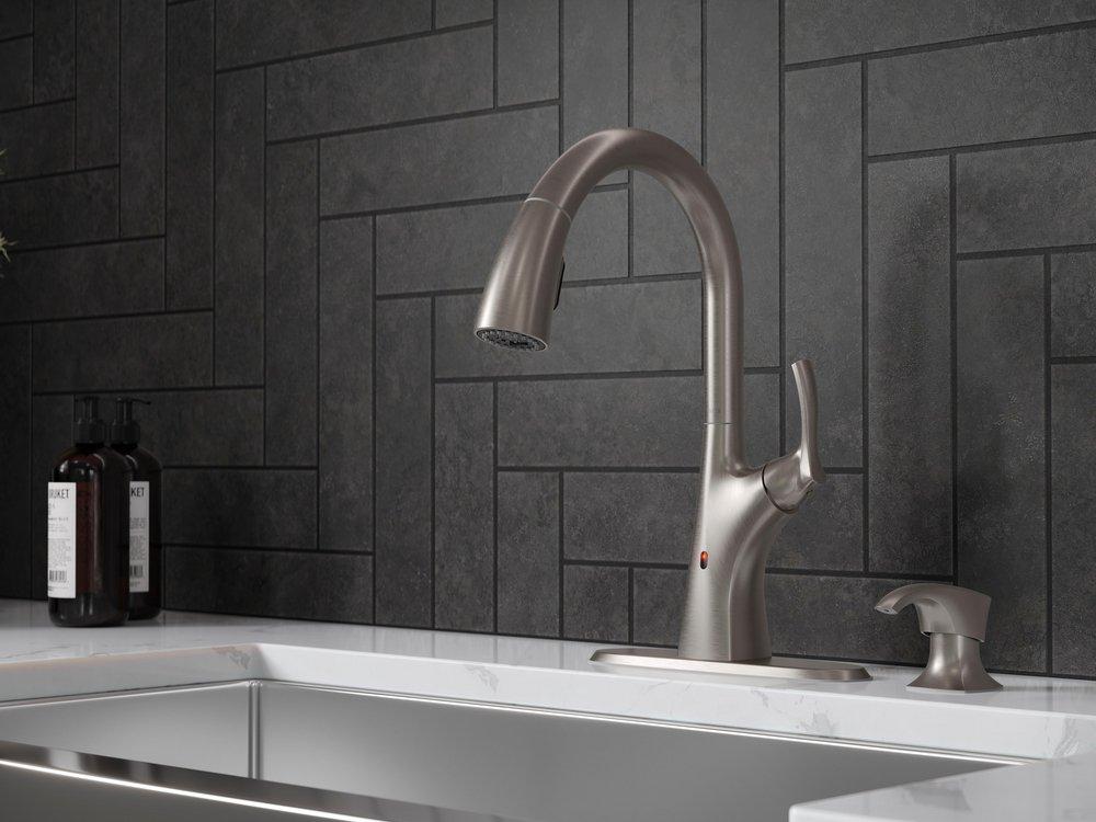 Pfister Spot Defense Stainless Steel Single Handle Pull Down Kitchen Faucet 