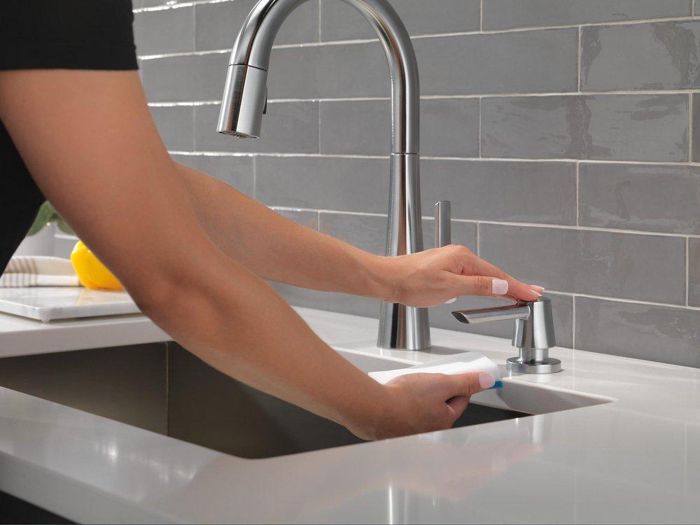 Delta Faucet Lumicoat Artic Stainless 2-15/16 in. 13 oz. Kitchen Soap Dispenser 