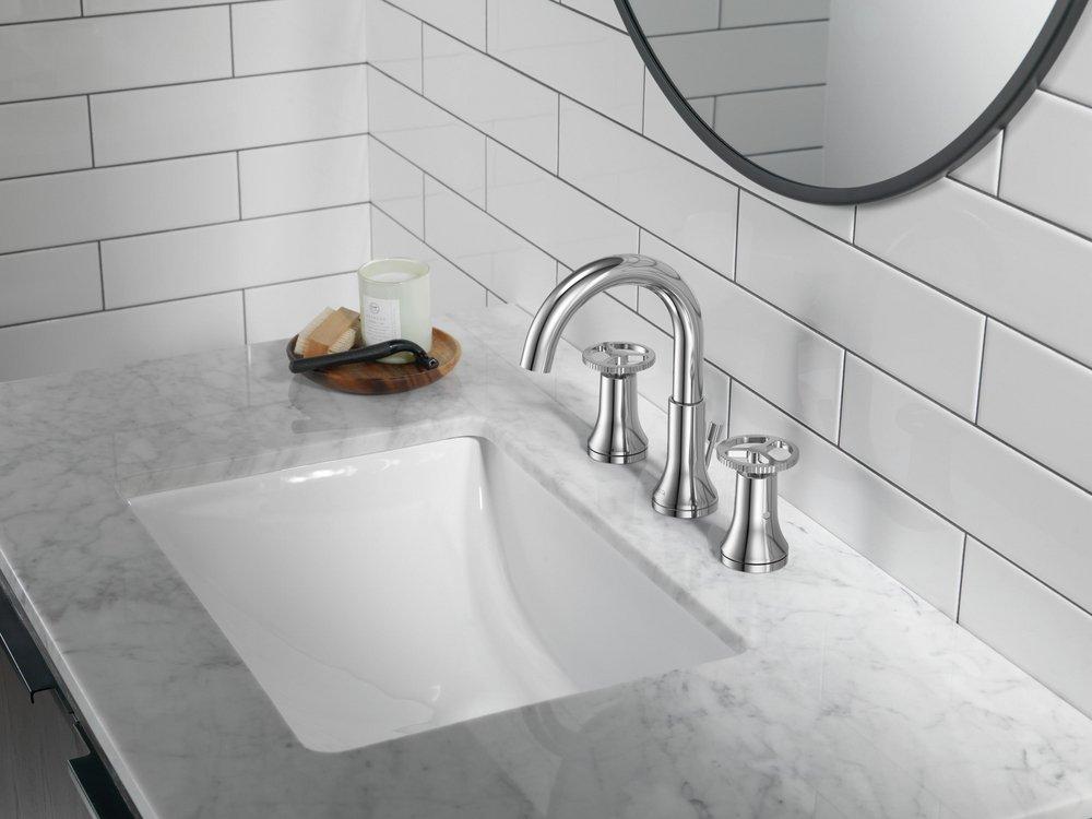 Two Handle Widespread Bathroom Sink Faucet in Chrome 