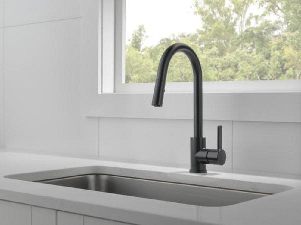 Peerless® Matte Black Single Handle Pull Down Kitchen Faucet 