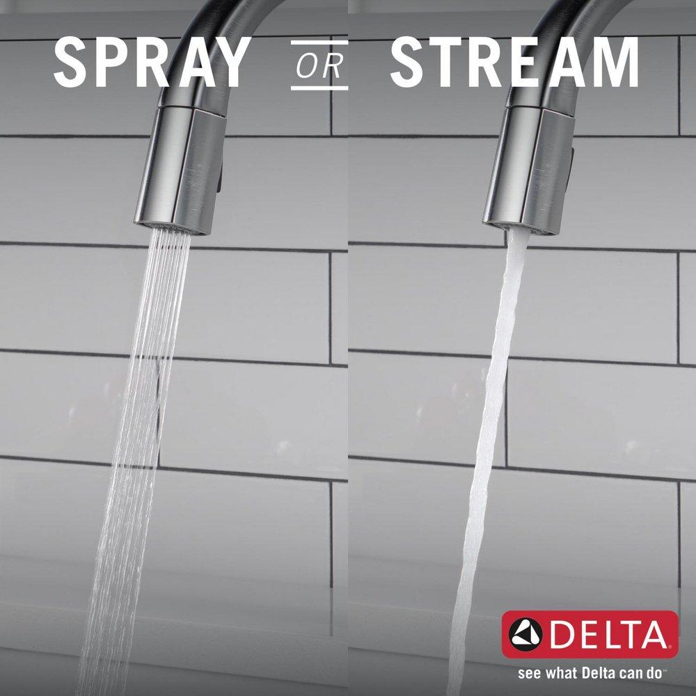 Delta Faucet Lumicoat Arctic Stainless Single Handle Pull Down Kitchen Faucet 
