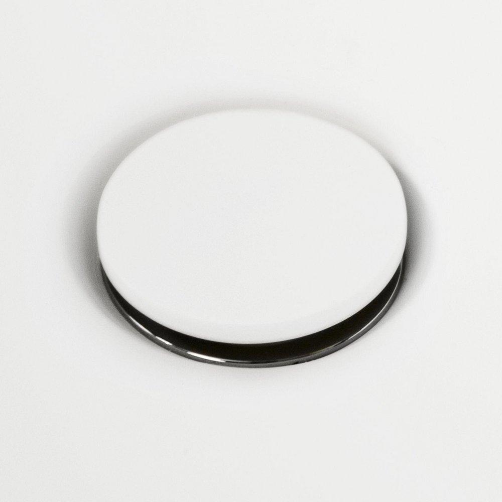 66-5/8  x 31-1/2 in. Freestanding Bathtub with Center Drain in Matte White 