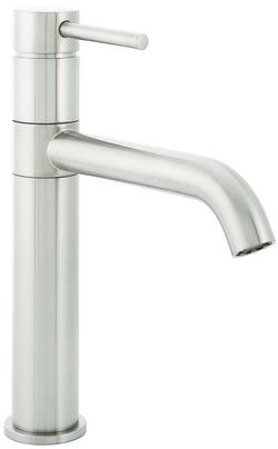 Single Handle Kitchen Faucet in Brushed Nickel
