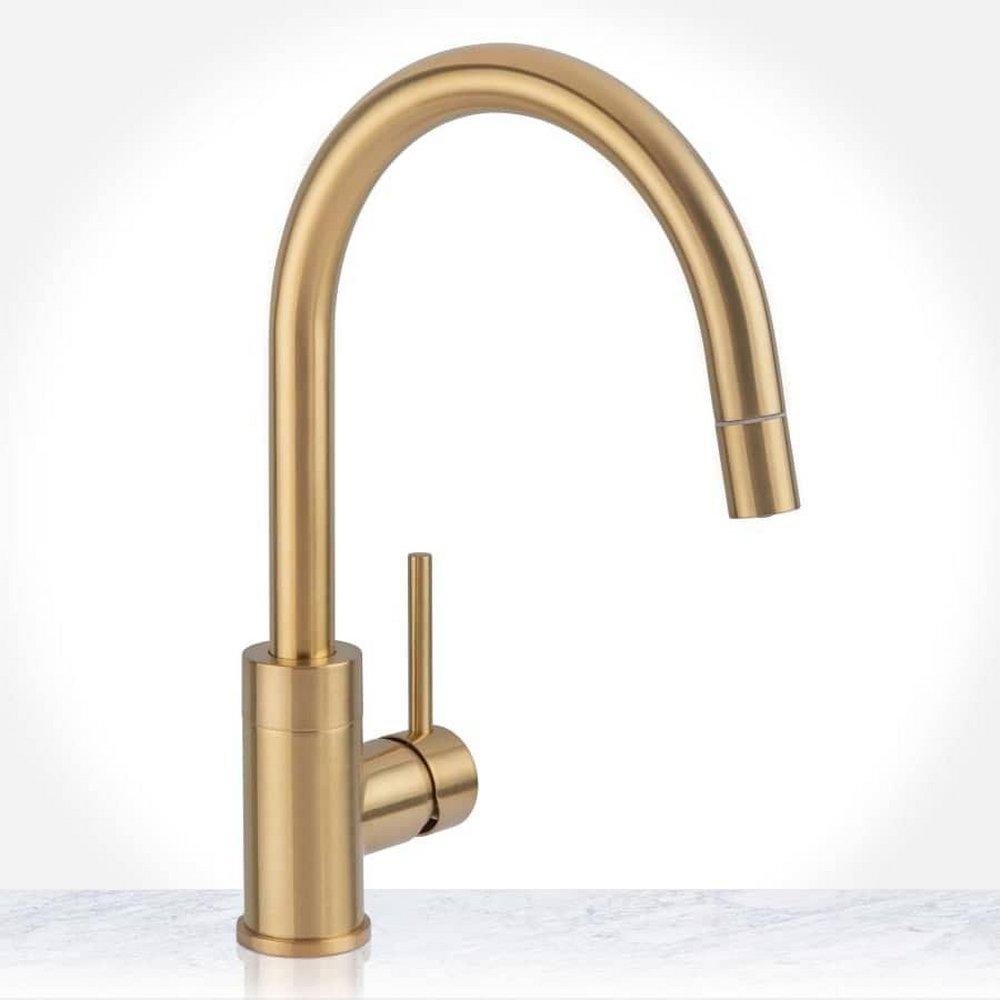 Single Handle Pull Down Kitchen Faucet in Gold 