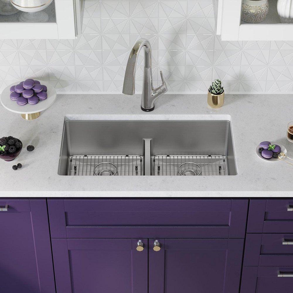 Elkay Chrome 33 x 22 in. 1 Hole Stainless Steel Dual Mount Kitchen Sink Kit 