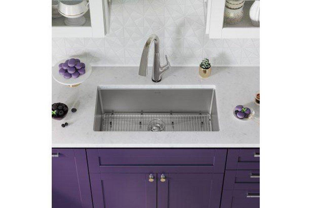 Elkay Chrome 32-1/2 x 18 in. No Hole 1 Bowl Undermount Kitchen Sink Kit 