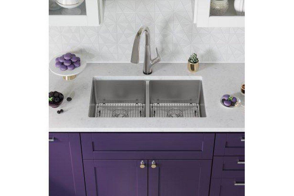 Elkay Chrome 31-1/2 x 18-1/2 in. No Hole 2 Bowl Undermount Kitchen Sink Kit 