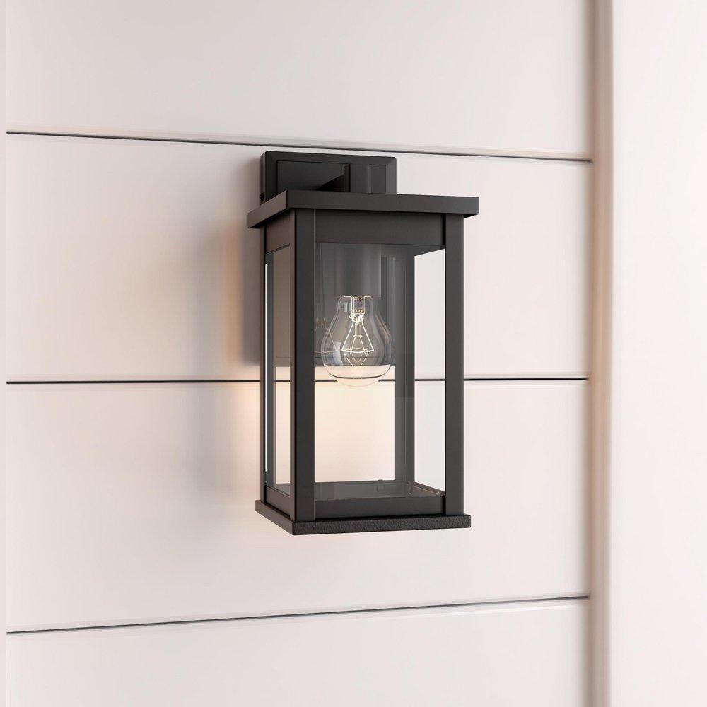 1-Light Outdoor Wall Sconce in Powder Coated Black 