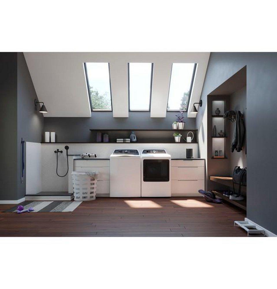 7.4 CU. FT. CAPACITY SMART ALUMINIZED ALLOY DRUM GAS DRYER WITH SANITIZE CYCLE AND SENSOR DRY 