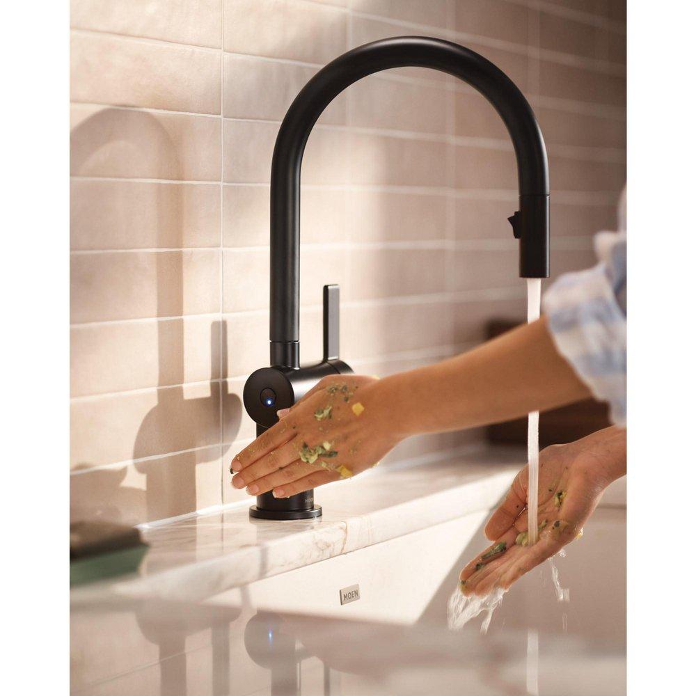 Moen Matte Black Single Handle Pull Down Kitchen Faucet 