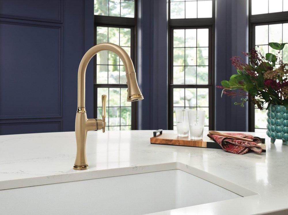Brizo Brilliance&reg; Luxe Gold&reg;/Brilliance&reg; Polished Gold Single Handle Pull Down Kitchen Faucet 