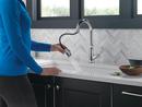 Single Handle Pull Down Sprayer Kitchen Faucet in Chrome 