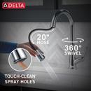 Single Handle Pull Down Sprayer Kitchen Faucet in Chrome 