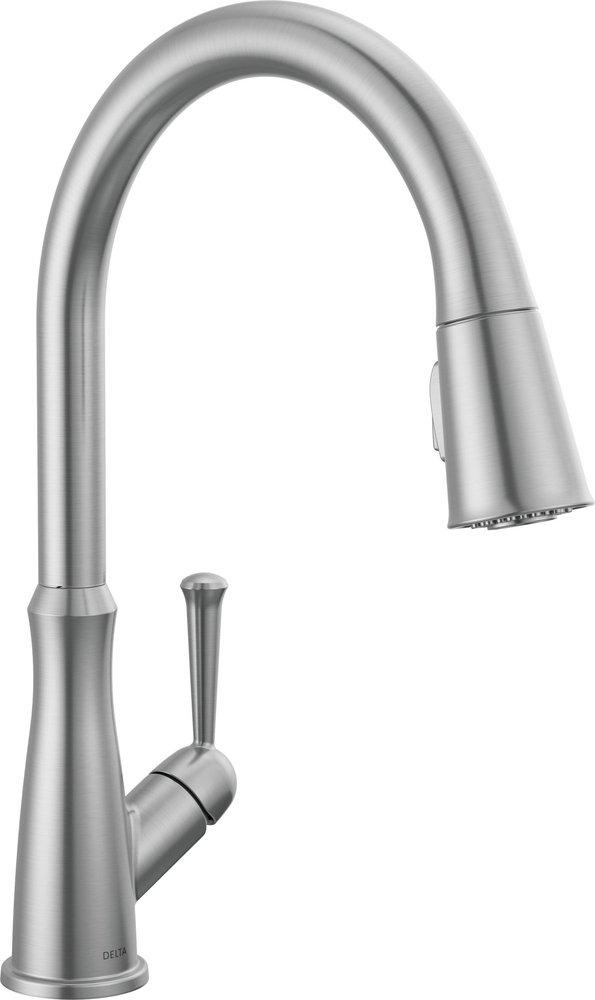 Single Handle Pull Down Sprayer Kitchen Faucet in Arctic Stainless 