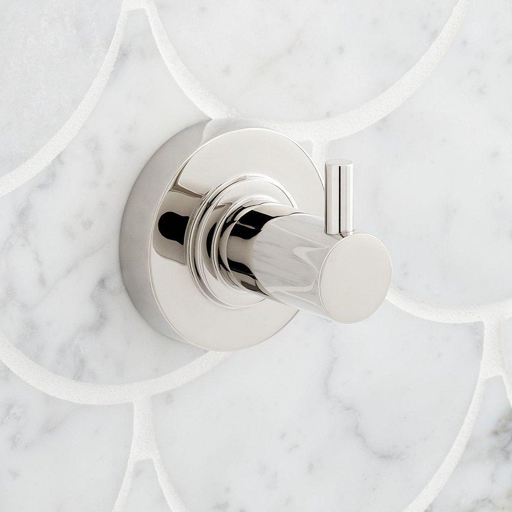 1 Robe Hook in Polished Nickel 