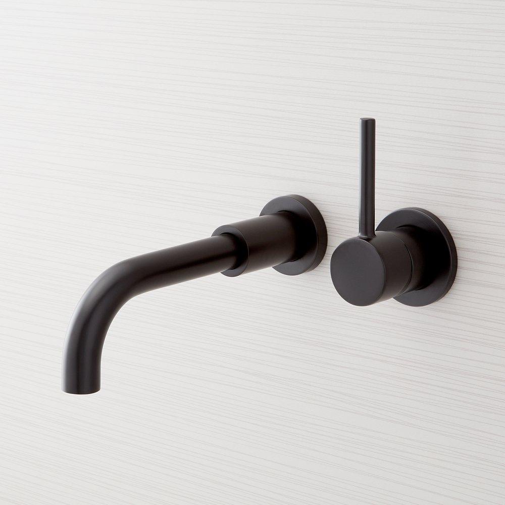 Single Handle Wall Mount Bathroom Sink Faucet in Matte Black 