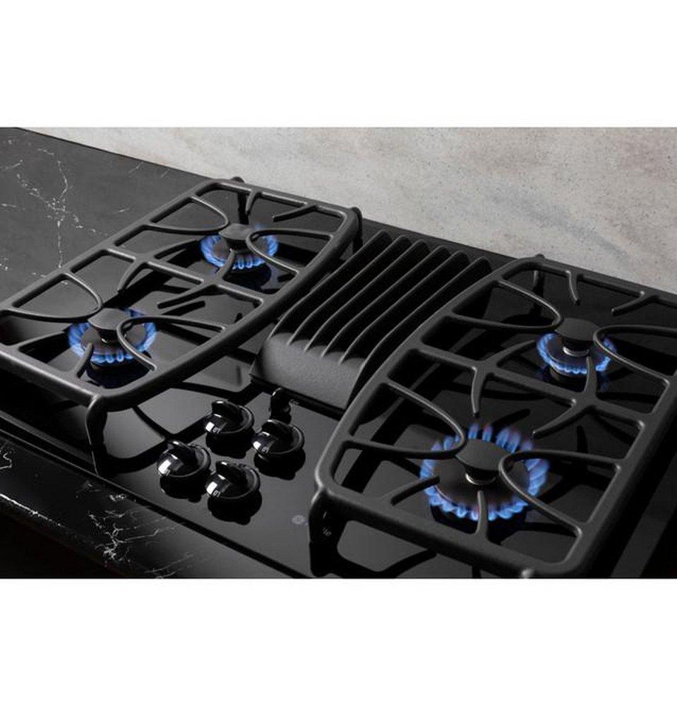 GE Profile&trade; Black 4-Burner 11500 BTU Sealed Cooktop 