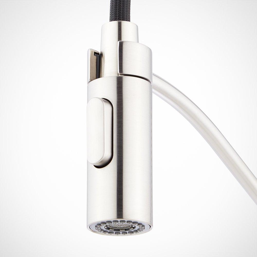 Single Handle Pull Down Kitchen Faucet in Stainless Steel 