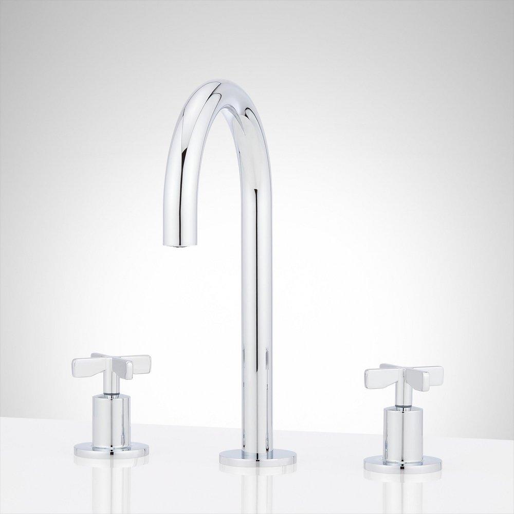 Two Handle Widespread Bathroom Sink Faucet in Chrome 
