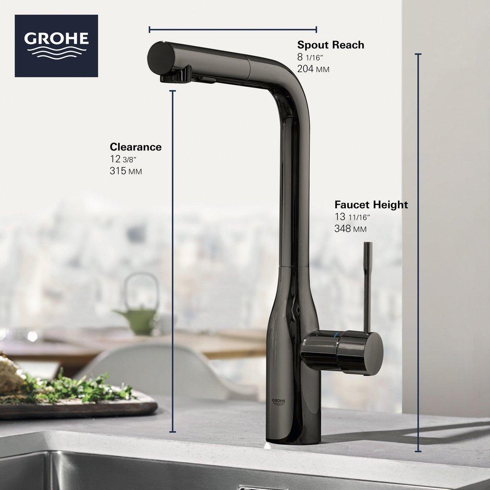 GROHE Matte Black Single Handle Pull Out Kitchen Faucet 