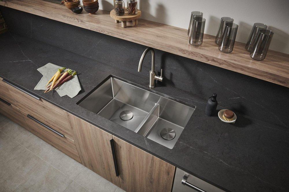 Ruvati 36 x 19 in. No Hole Double Bowl Undermount Kitchen Sink 