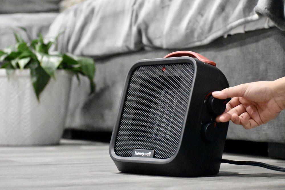 5 Ceramic Portable Heater Black 