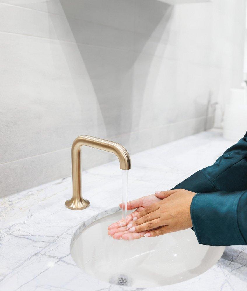 COMMERCIAL 800DPA: ELECTRONIC LAVATORY FAUCET WITH PROXIMITY SENSING TECHNOLOGY - HARDWIRE OPERATED TRIM 0.5GPM 