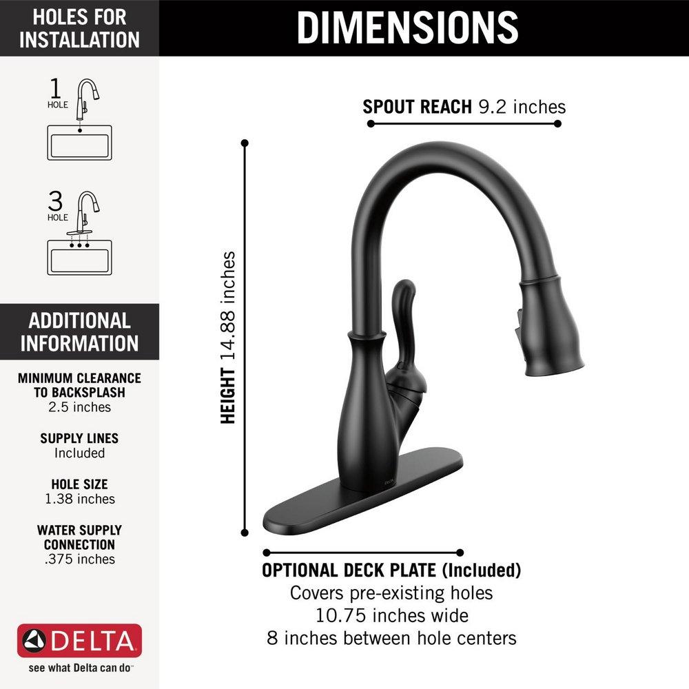 Single Handle Pull Down Kitchen Faucet in Matte Black 