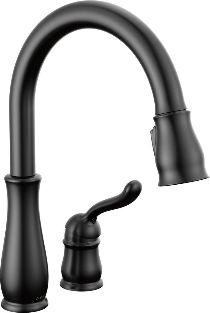 DELTA LELAND SINGLE HANDLE PULL-DOWN KITCHEN FAUCET 