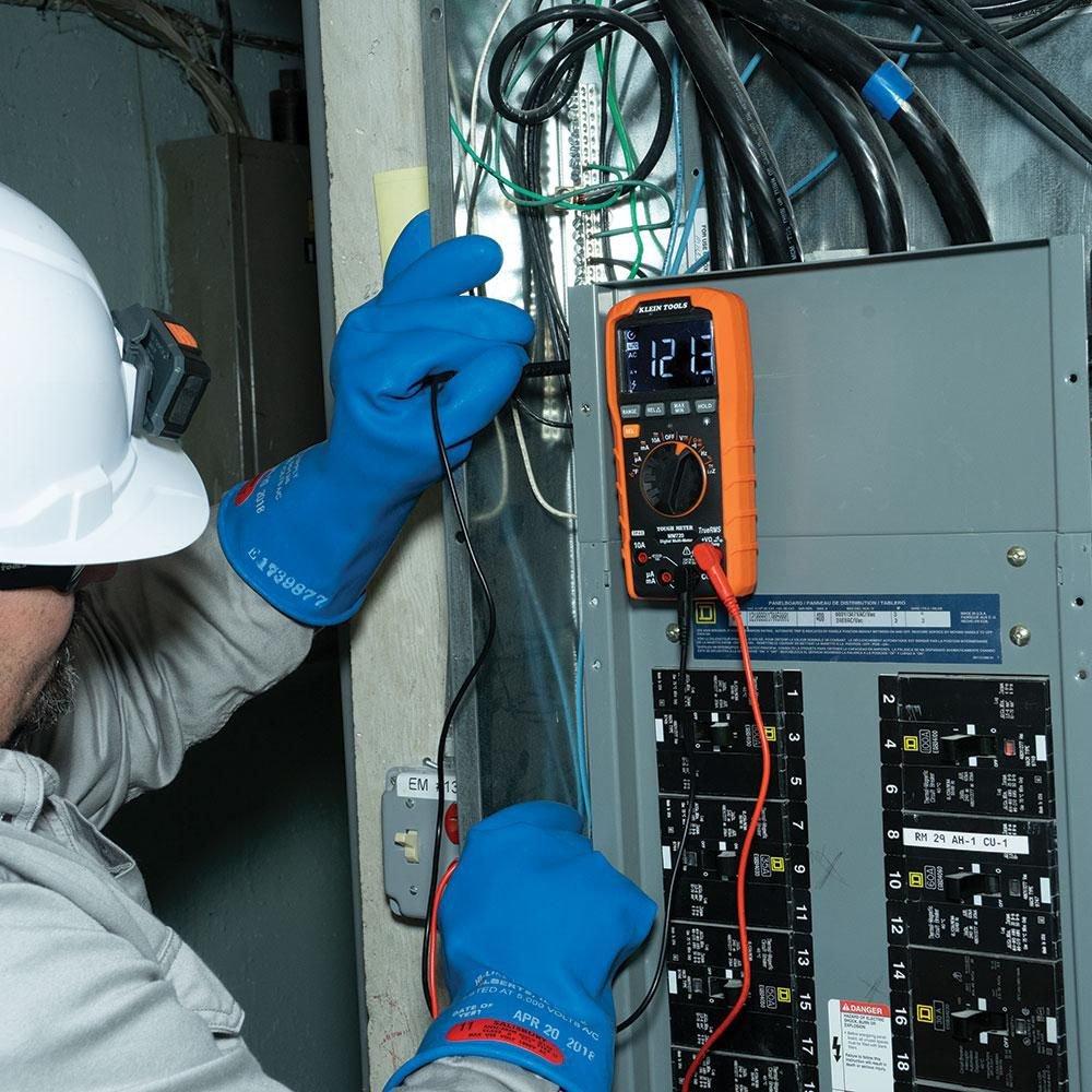 1000-volt TRMS Auto-Ranging Digital Multimeter 