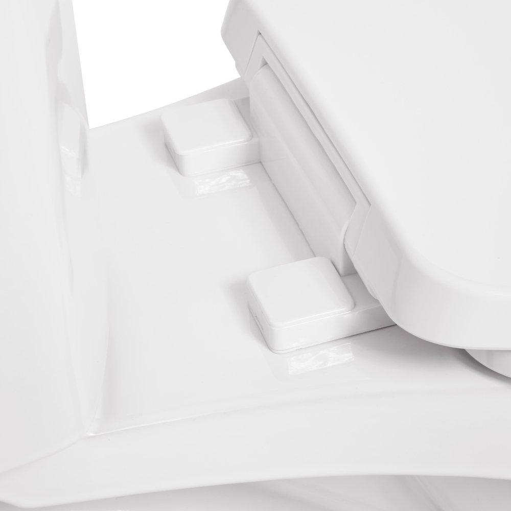 1.28 gpf Elongated Two Piece Toilet in White 