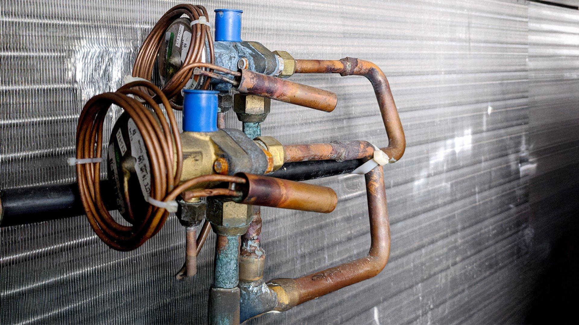 Thermostatic expansion valve applied to HVAC equipment.